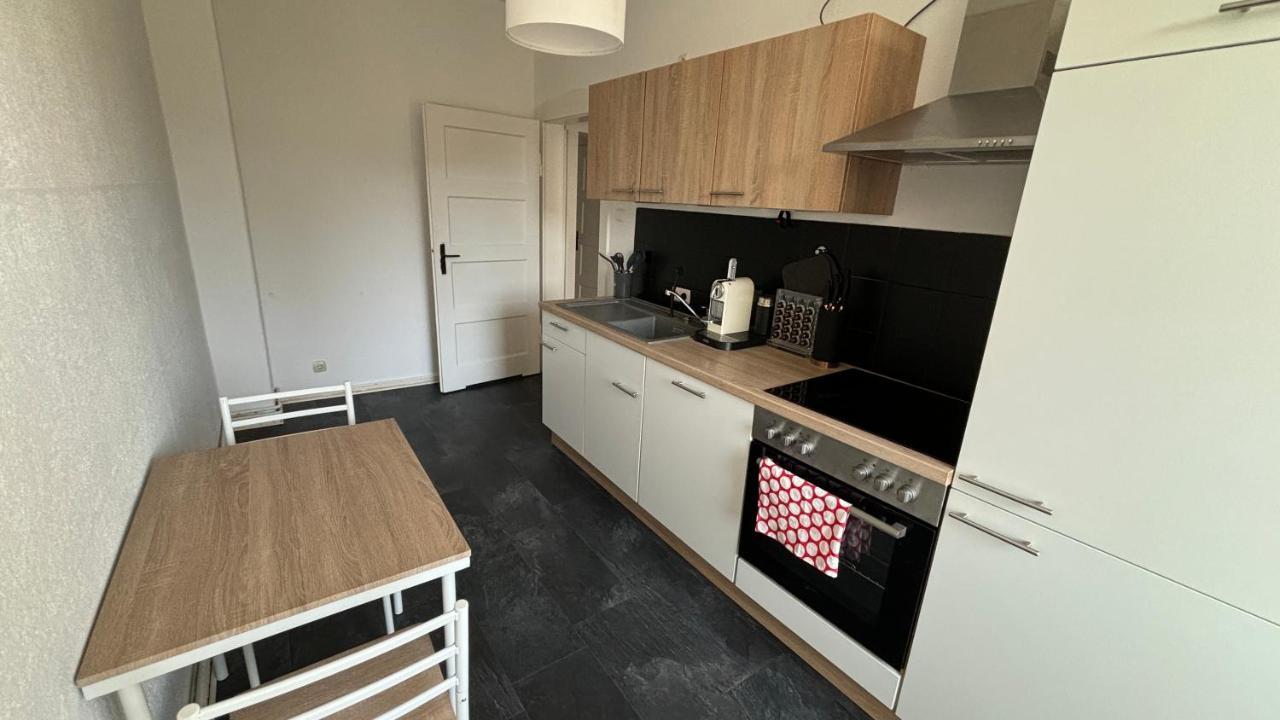 Bitterfelder Cityapartment Im Dichterviertel Exteriör bild